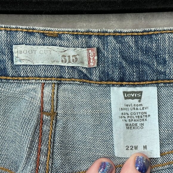 Levi's 515 Bootcut Medium Wash Jeans Sz 22W (Flaw) - Picture 7 of 12